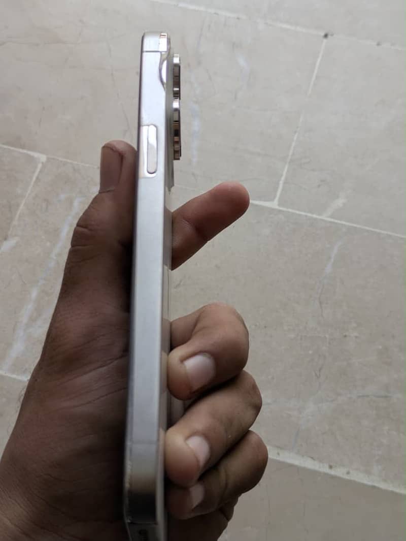 Apple iPhone 14 Pro Max 5