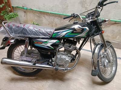 Honda CG 125 23 model brand new condition all papers clear