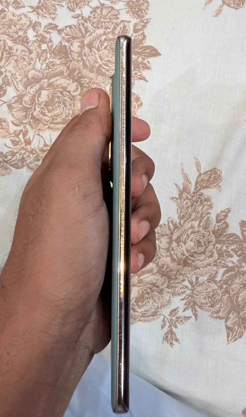 Infinix Zero 30 4