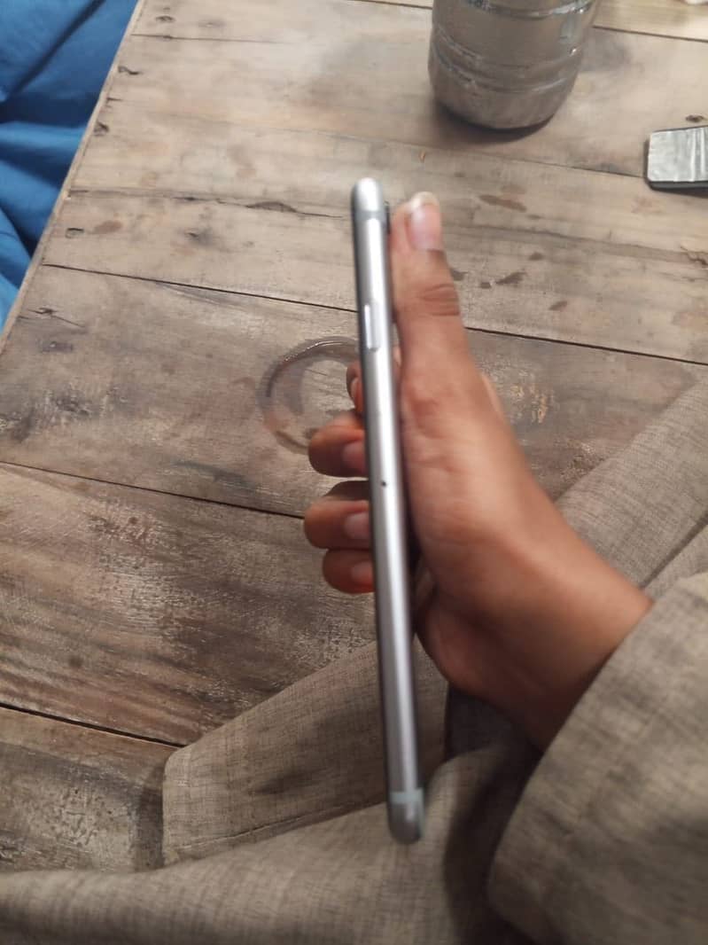Apple iPhone 6S 0