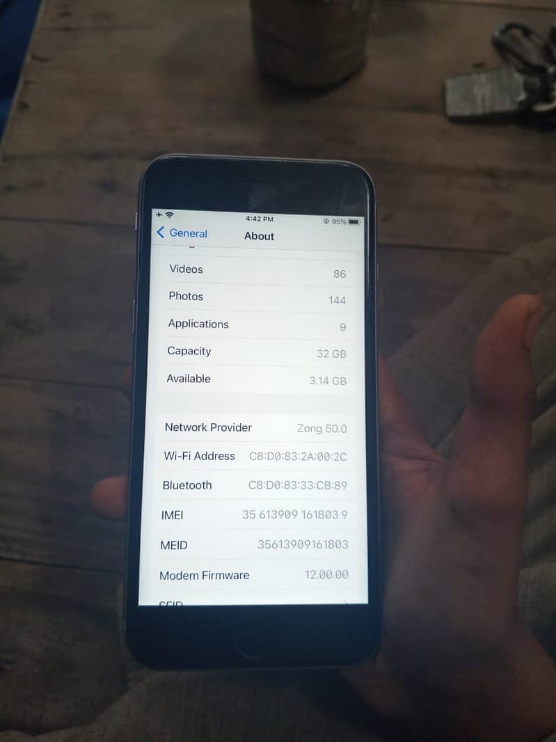 Apple iPhone 6S 8