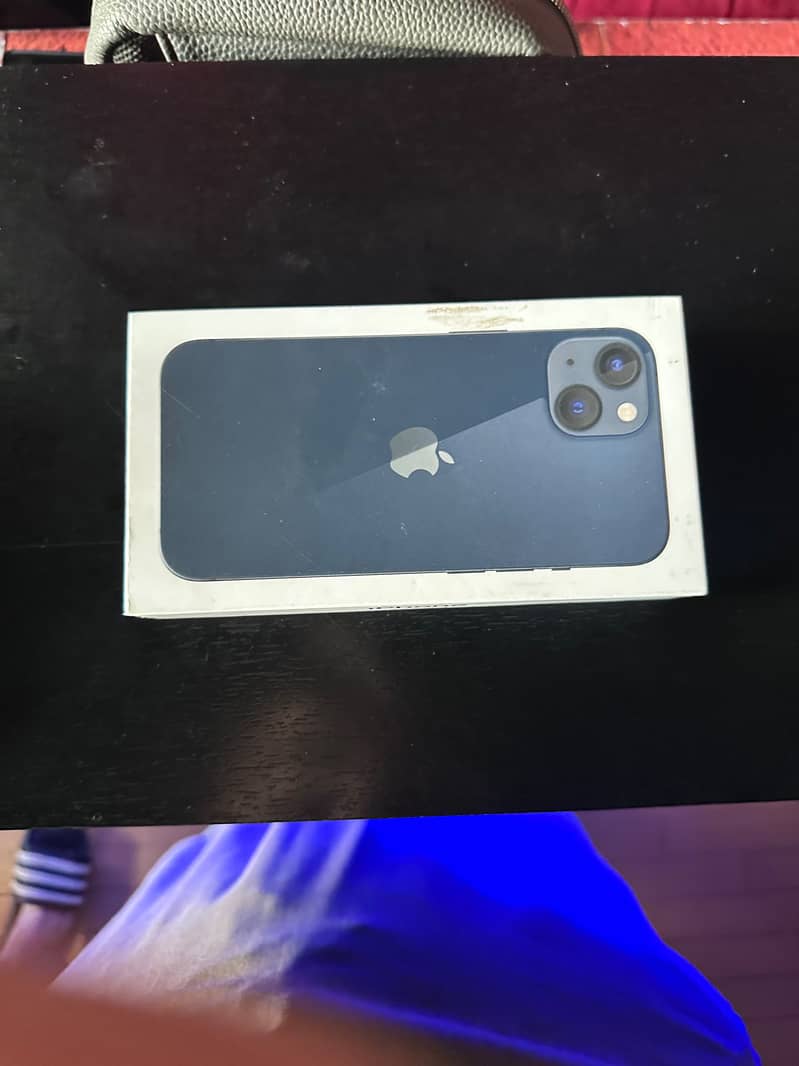 Apple iPhone 13 2