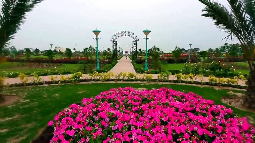 10 marla plot beautiful location 1