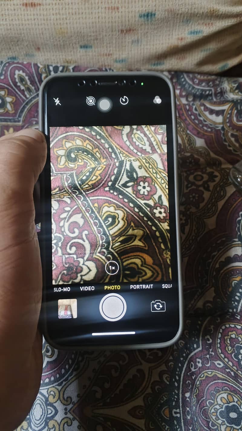 Apple iPhone X 3