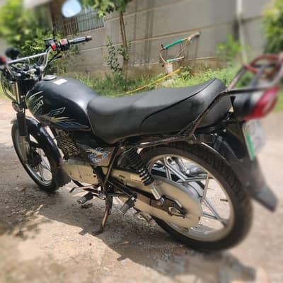 Suzuki GS 150se