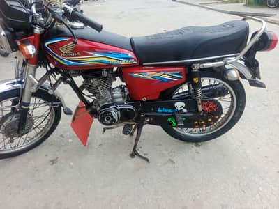 Honda 125 2018  call/whtsapp03179866507