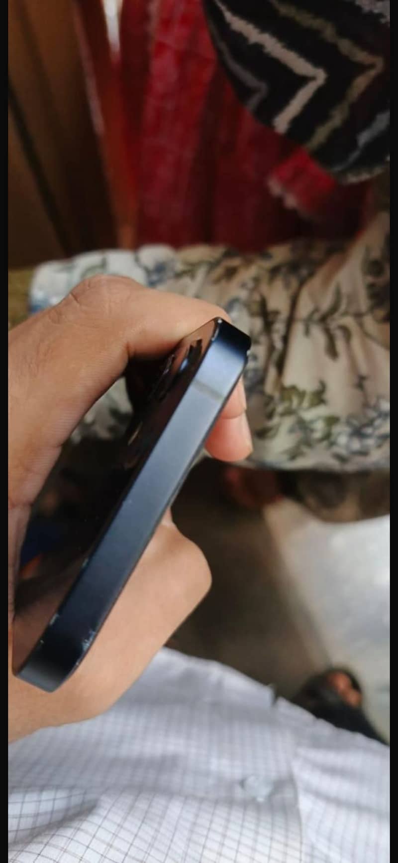 Apple iPhone 12 3