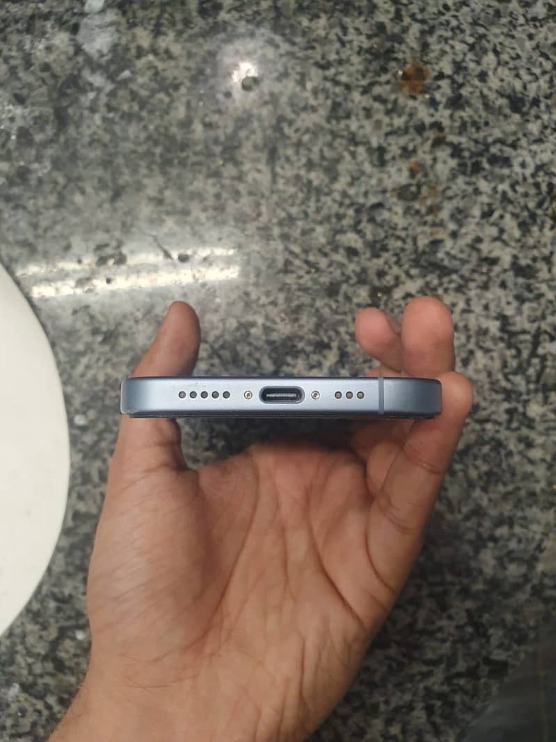 Apple iPhone 17 4