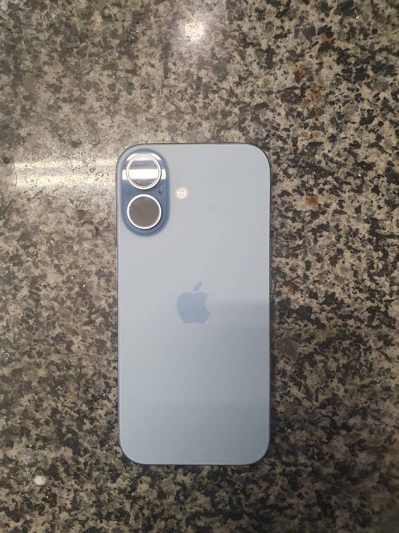 Apple iPhone 17 6