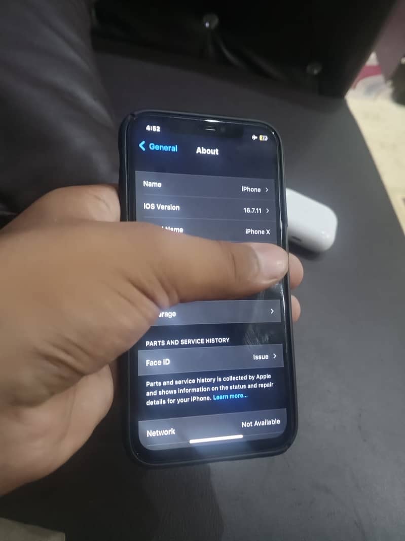 iPhone X 4