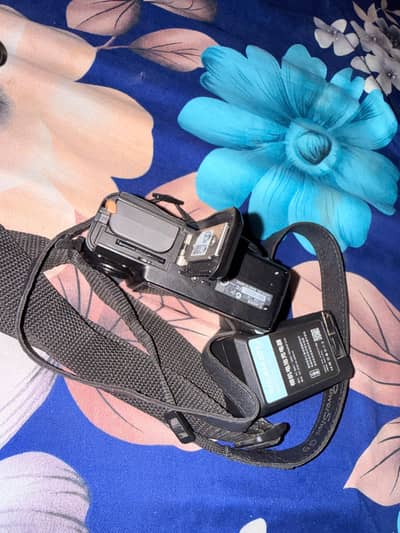 < Canon PowerShot G9 Digital Camera >