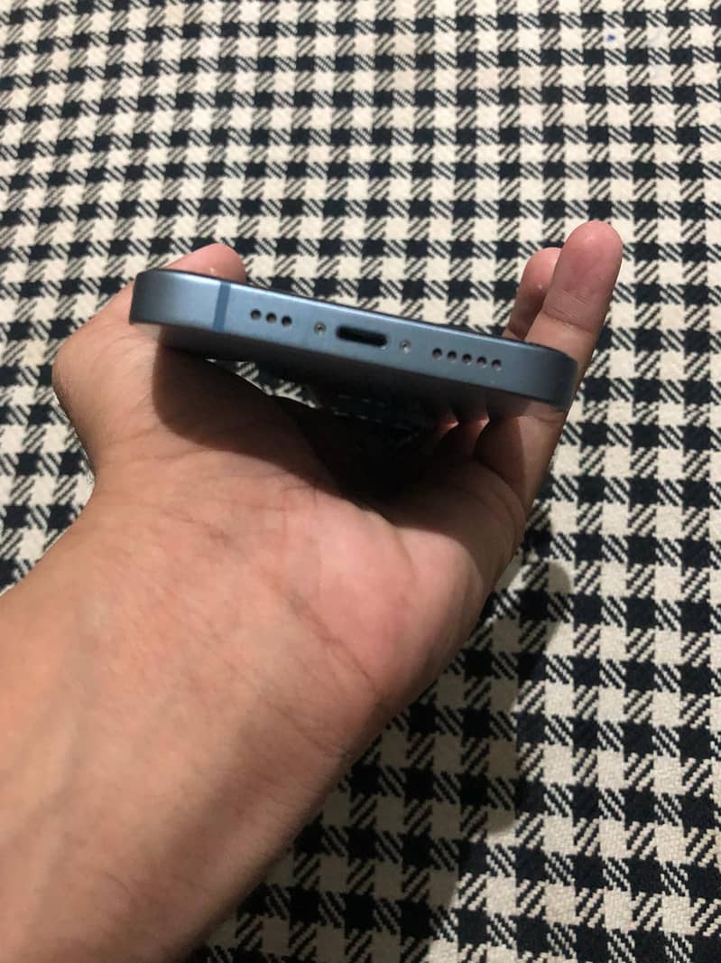 Apple iPhone 14 2