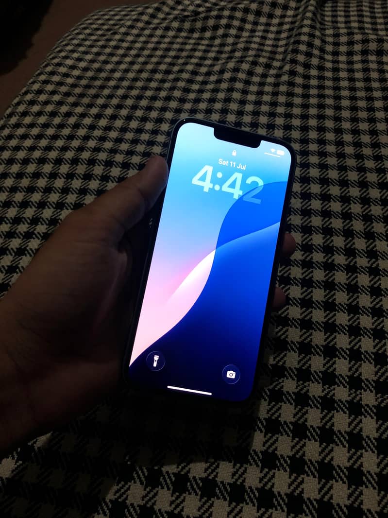 Apple iPhone 14 7