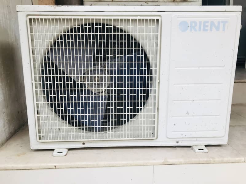 Orient Split AC 1 ton. 3