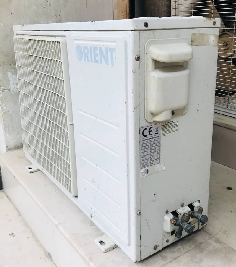 Orient Split AC 1 ton. 4