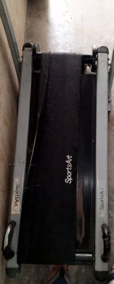 sports Art manual treadmill ( need little adjustment)