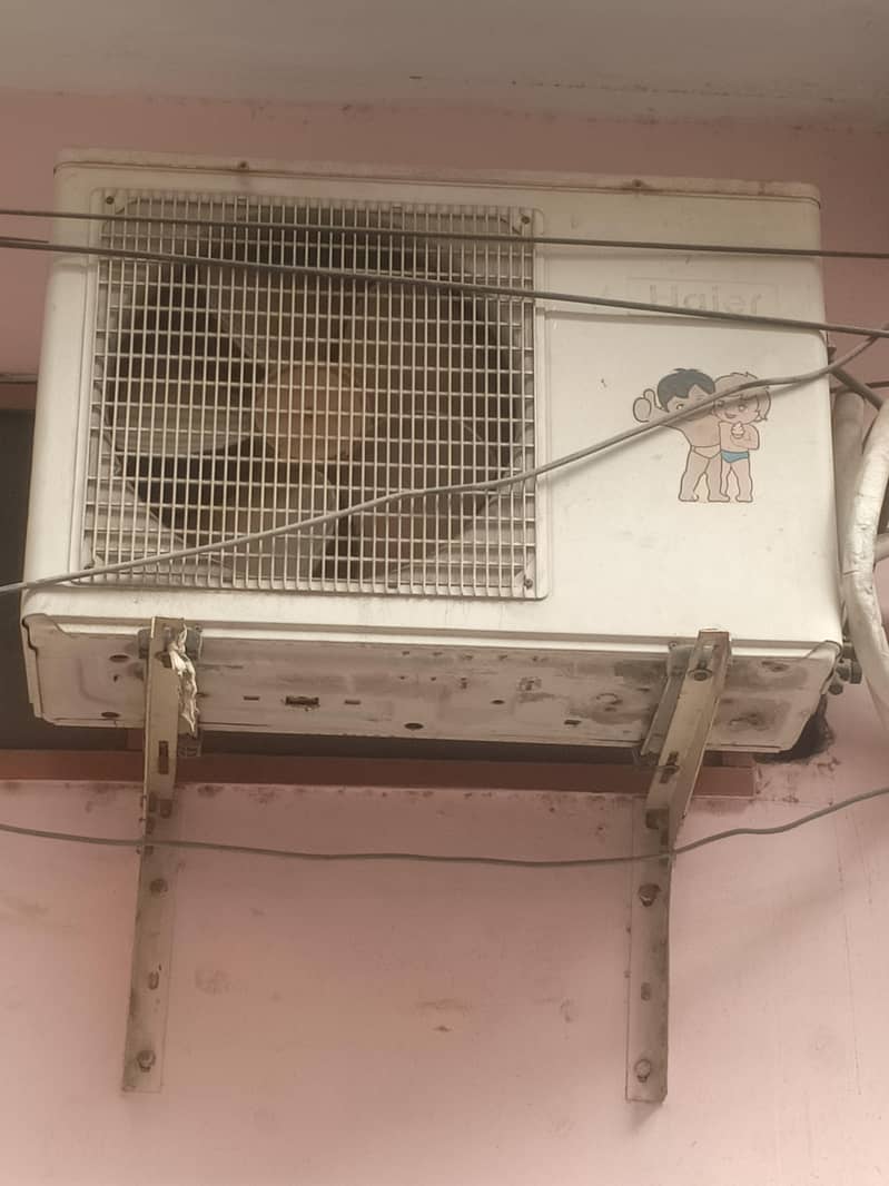 Haier split AC 1.5 ton 2