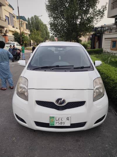 Toyota Vitz 2010