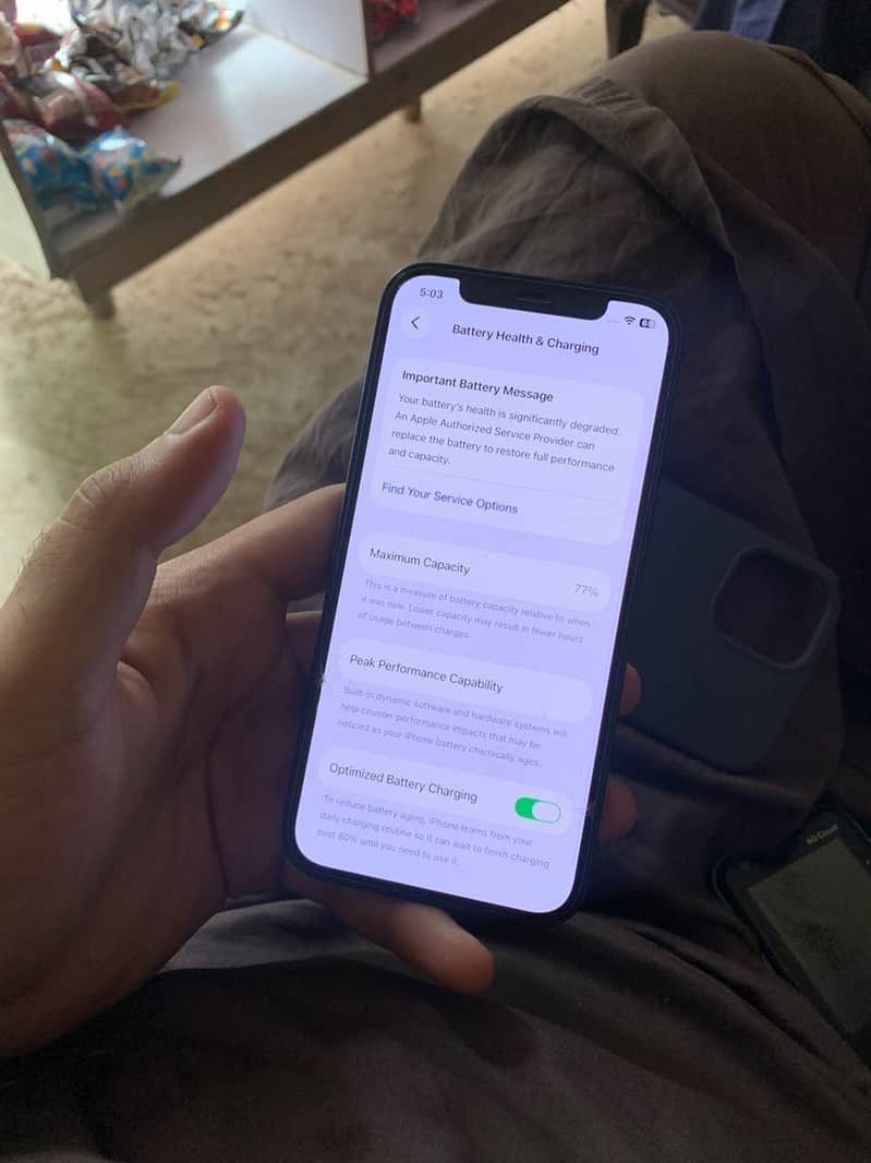 Apple iPhone 12 4