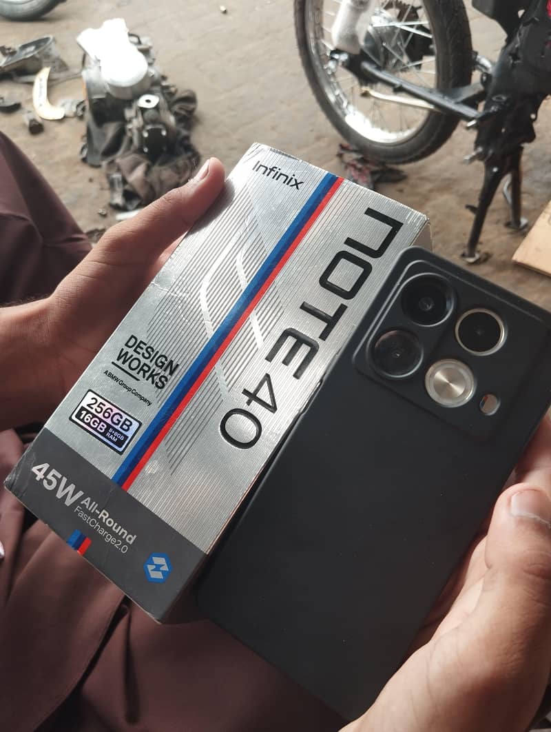 Infinix Note 40 0