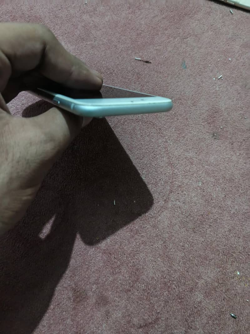 Apple iPhone 6 1