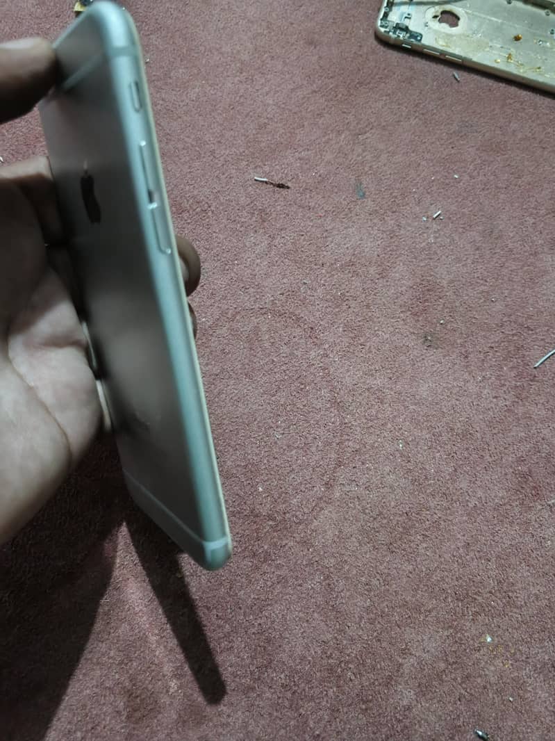 Apple iPhone 6 2