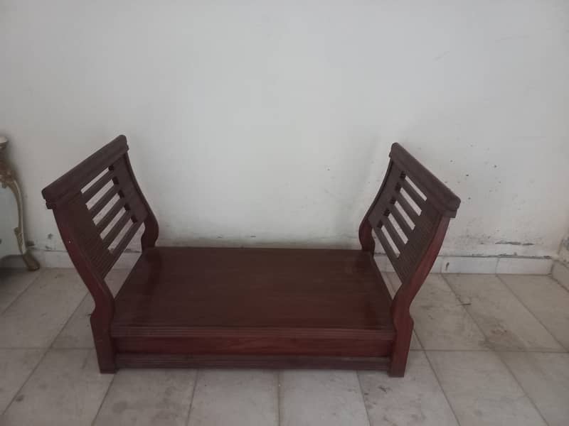Dining Table 0