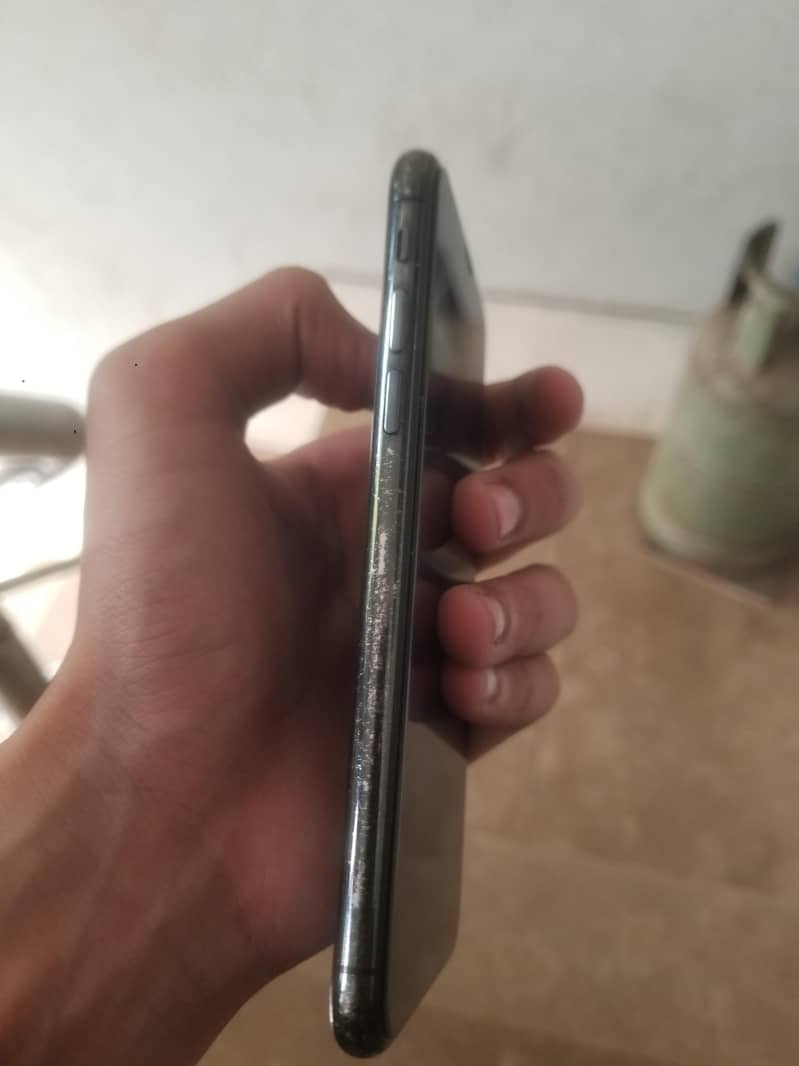 Apple iPhone X 6