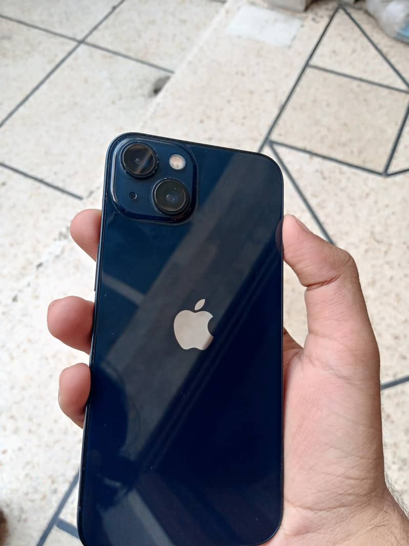Apple iPhone 13 0