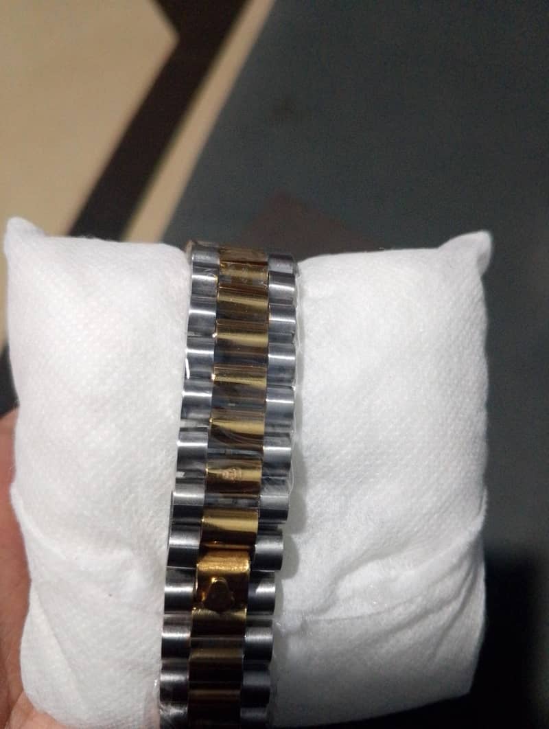 watch 2