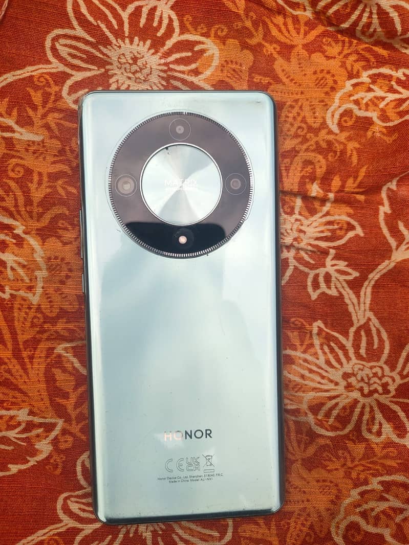 Honor Magic6 Lite 1