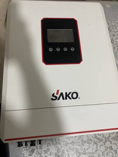 Hybrid Solar Inverter 8.2KW (8200W) – Excellent Condition