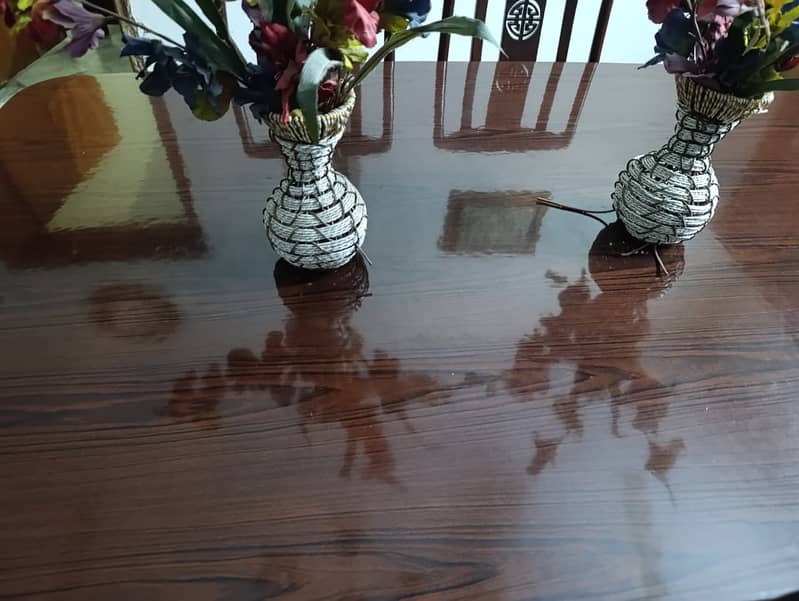 Solid Sheesham Wood Dining table. Total solid sheesham wood 1