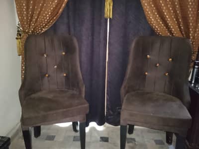 4 dining chairs