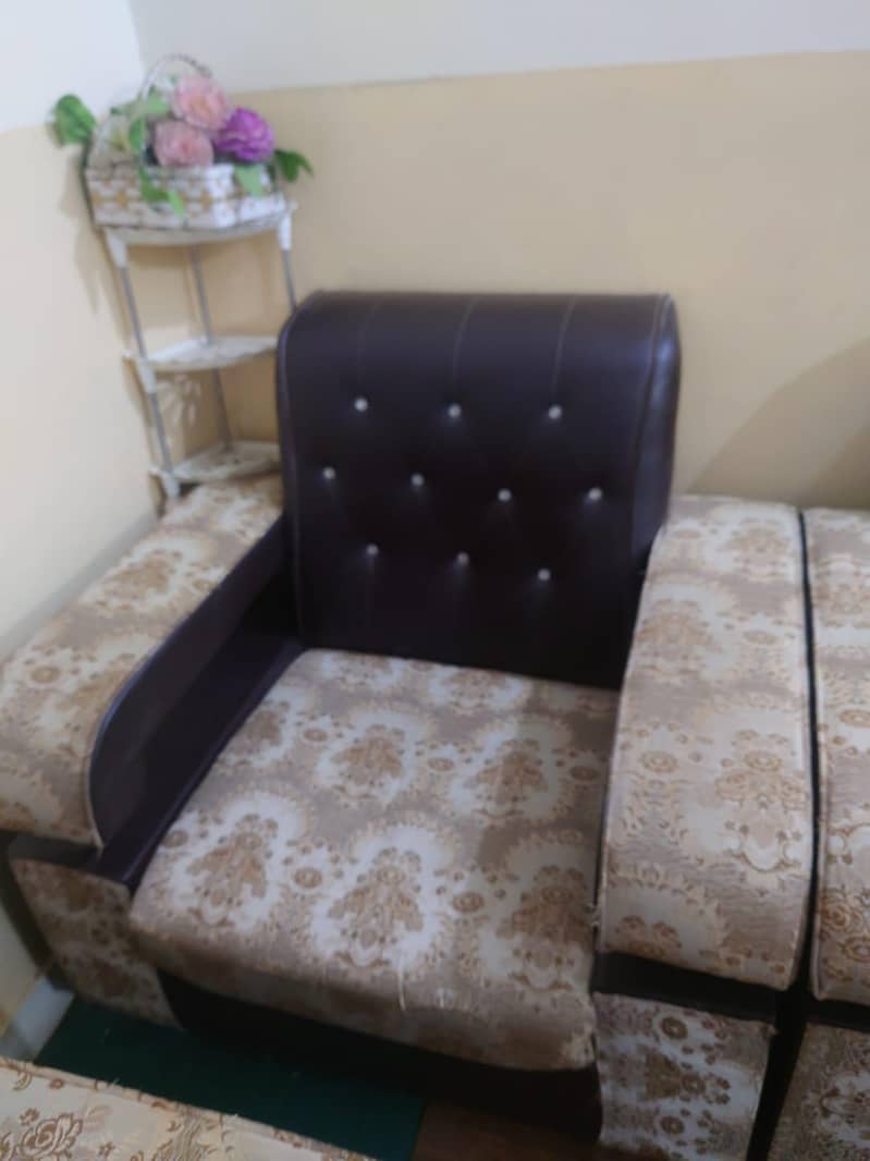 7 seater sofa 1