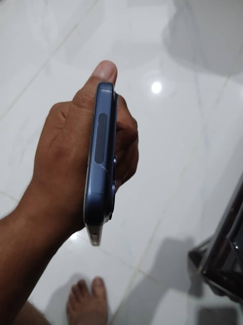 Apple iPhone 17 Pro Max Non-PTA | Complete Box | 4