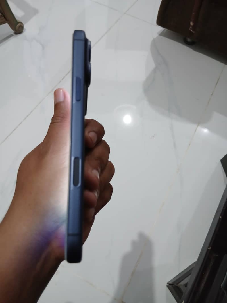 Apple iPhone 17 Pro Max Non-PTA | Complete Box | 5