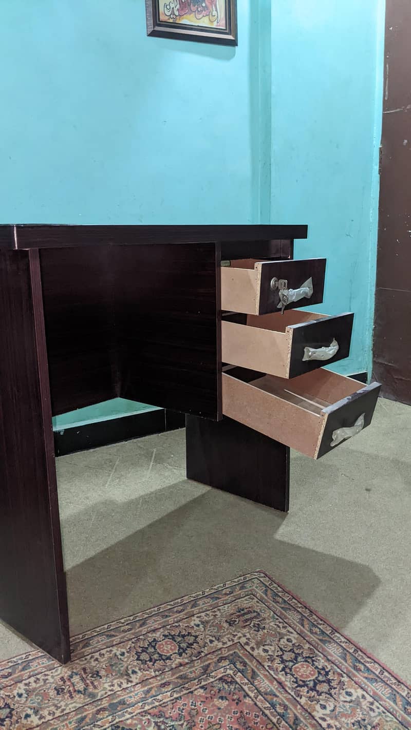 Study table 4 by 4 with Chair 1