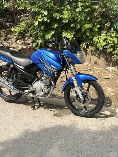 Yamaha YBR 2017model for sale.
