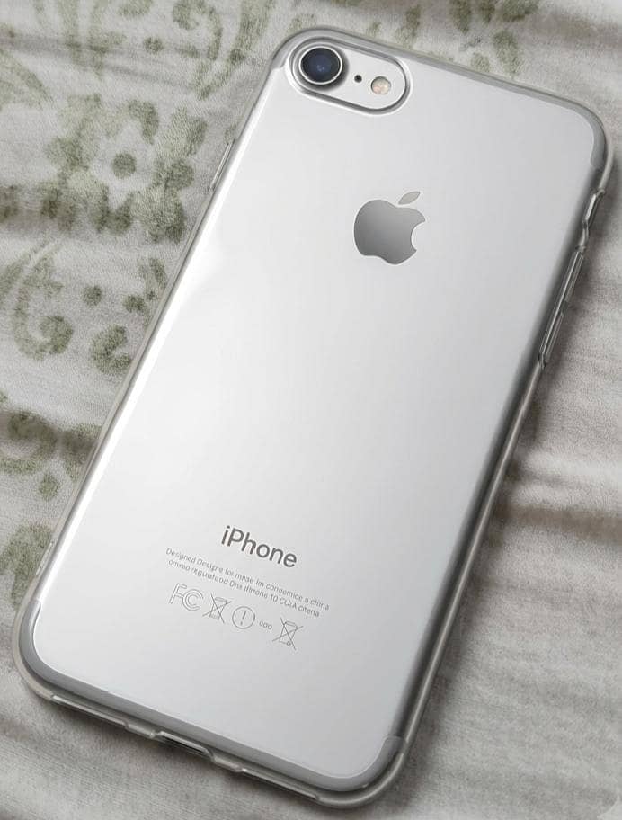 Apple iPhone 7 1
