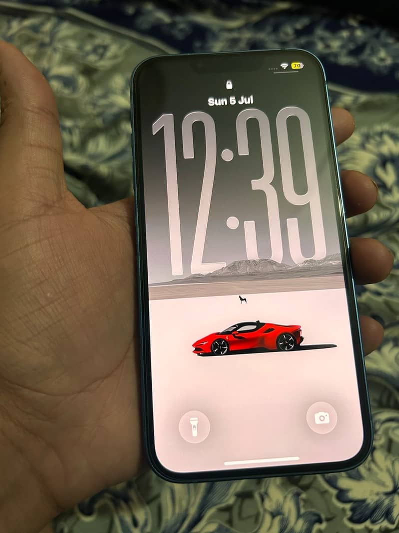 Apple iPhone 13 5