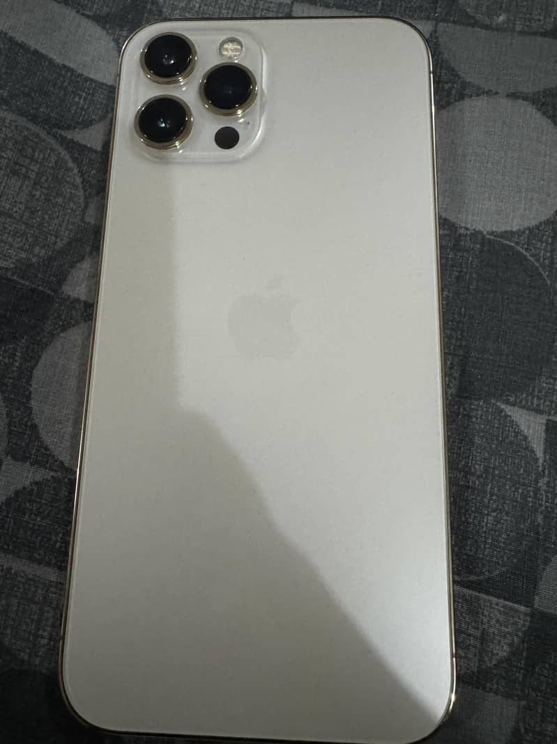 Apple iPhone 12 Pro Max 4
