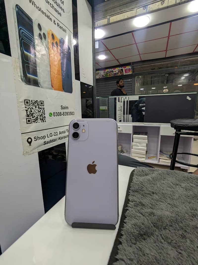 Apple iPhone 11 3