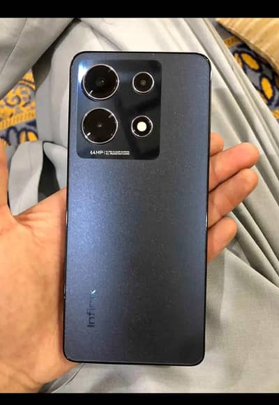 Infinix Note 30