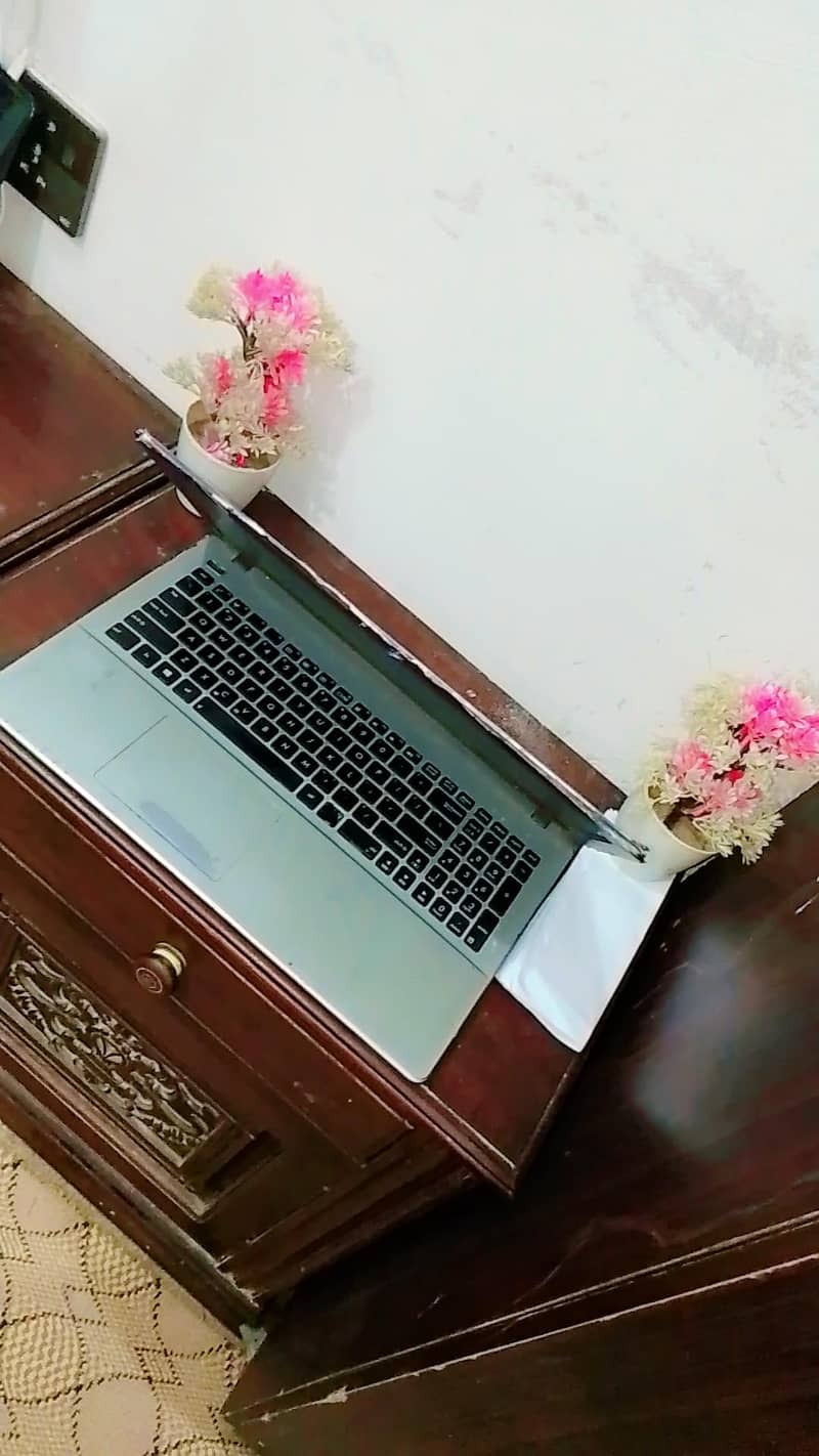 laptop  3