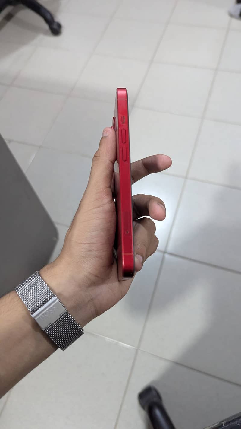 Apple iPhone 13 1