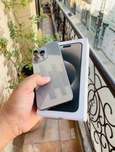 iPhone 15 Pro Max