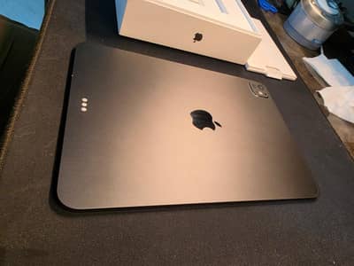 apple iPad pro M5 11 inch 03267103154. Sirf WhatsApp number