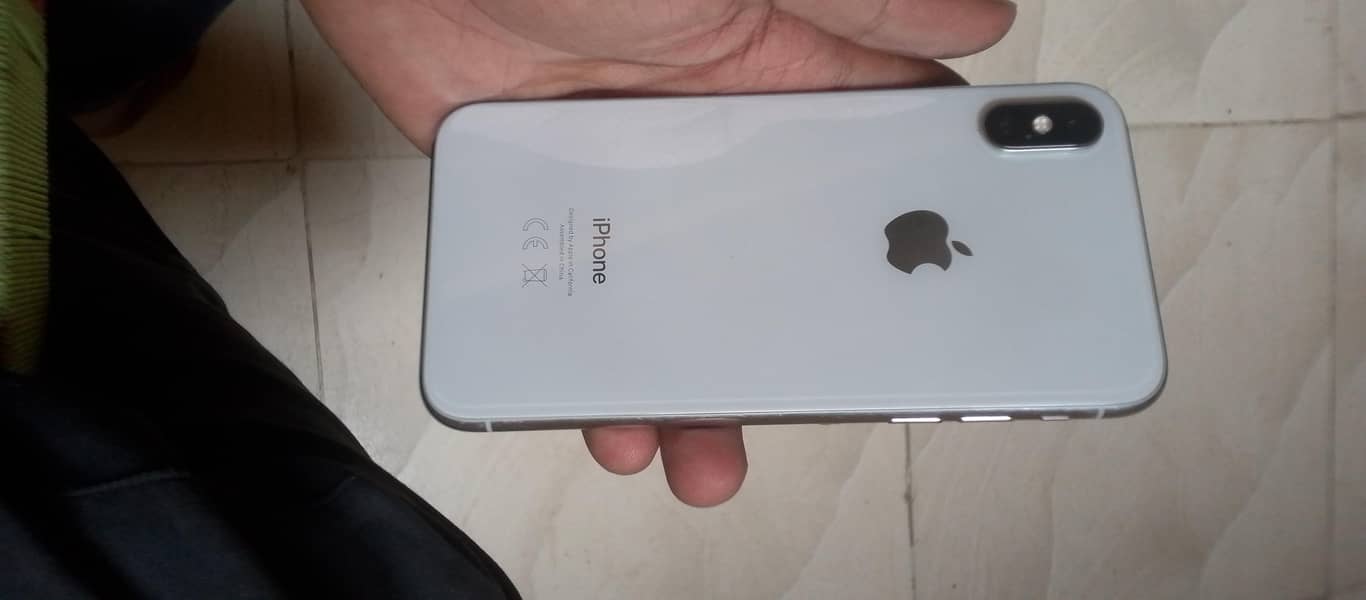 Apple iPhone X 3