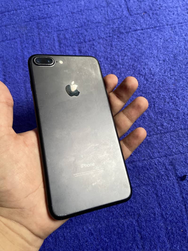 Apple iPhone 7 Plus 0